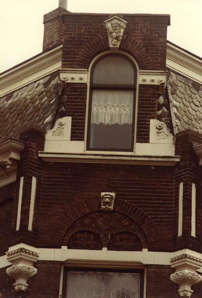 Proveniersstraat 43  hoek Molenwaterweg