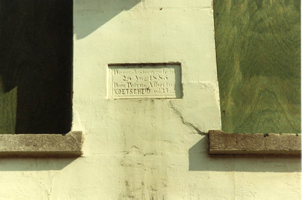 Tollensstraat 86 of daar in de buurt