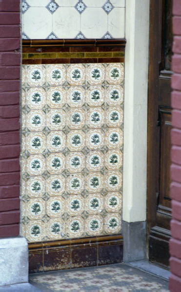 Schommelstraat 32 muur en vloer