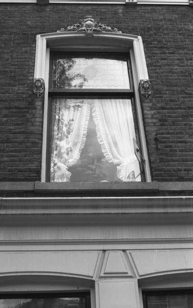 ornament raamomlijsting met kopjes adres onbekend 10